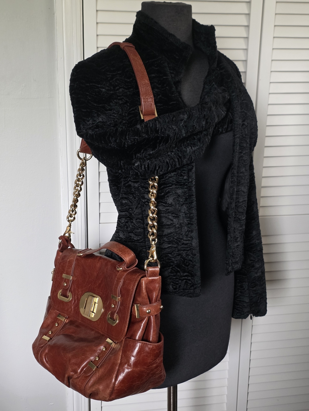Badgley Mischka Turnlock Flap Distressed Leather Satchel Crossbody Amber Brown